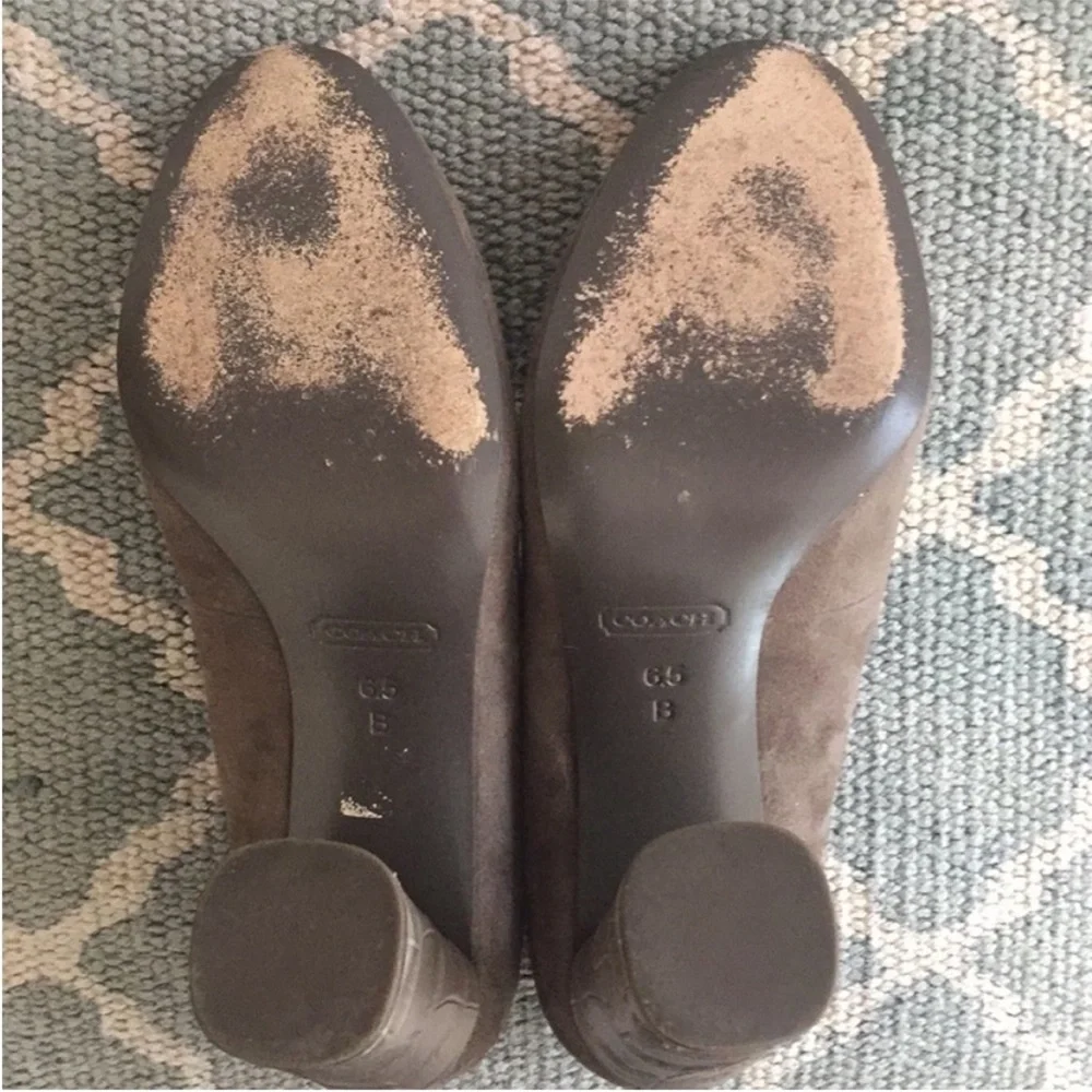 COACH Ophelia Suede and Embossed Croc Heels Size 6.5